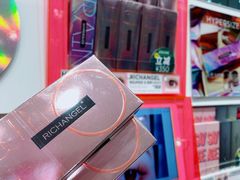 -4iNLOOK美瞳店(龙之梦购物中心虹口店)