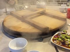 -王老六铁锅炖鱼(长春路店)