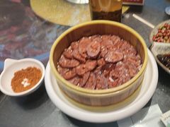 -川流不息·地道川菜·小龙虾(松东路店)