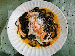阿拉斯加蟹肉配海胆酱墨鱼汁意面-CHILLAX轻乐时(侨建·Hi City店)