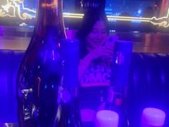 -温莎KTV(珠江路店)