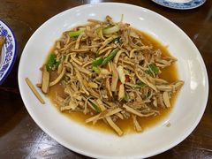 青椒肉丝金针菇-云中菜馆(恒晟·云中绿园店)