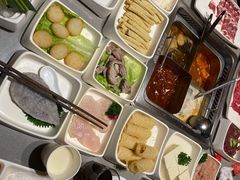 -海底捞火锅(金山百联店)