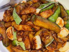 砂锅茄子煲-四季厨房 鲁菜·孔府烤鸭(高新万达店)