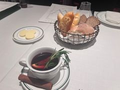 -Wolfgang’s Steakhouse 沃夫冈牛排馆(上海白玉兰广场店)