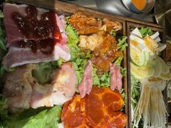 -胡悦里韩式烤肉(芝罘万达广场店)