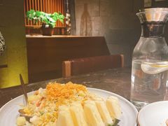 菠萝海鲜炒饭-泰傳奇