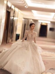 -不晚国际婚纱礼服
