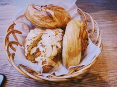 杏仁羊角-麦田工坊(月湖店)