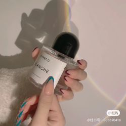 -Pink You美甲洗眉纹绣定制中心