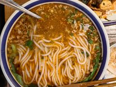 -云阿蛮云南生烫牛肉米线(奉贤路店)