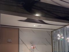 -海底捞火锅(长宁路龙之梦店)
