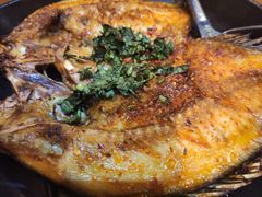 香茅草烤罗非鱼-云海肴·云南小炒·汽锅鸡(天津国金汇店)