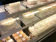 -红宝石·鲜奶小方·海派西点房(金杨店)