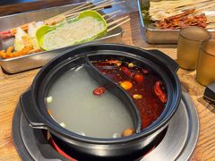 鸳鸯锅-江湖六膳門串串香(隆礼路店)