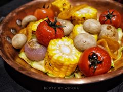 -恰餐厅及酒吧 CHAR Bar & Grill (北京丽都皇冠假日店)