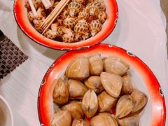 -鲜入围煮花胶鸡海鲜火锅