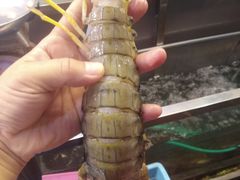 -J Daeng Seafood