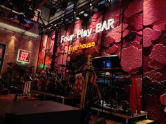 -FOUR PLAY BAR