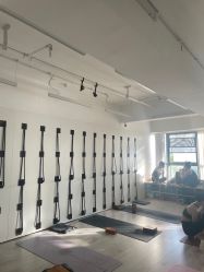 -OM瑜伽教练培训学院