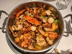 -七欣天香辣蟹火锅(闵行浦江欢乐颂店)