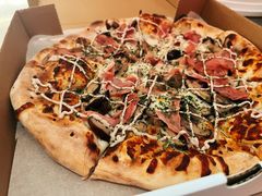 意式肉食披萨-城市大道红炉披萨烘焙坊