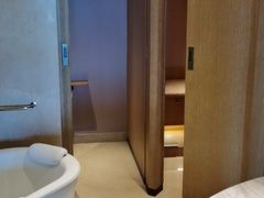 -上海佘山世茂艾美酒店