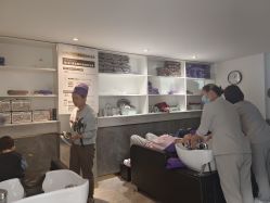 -水灵珑美容造型中心