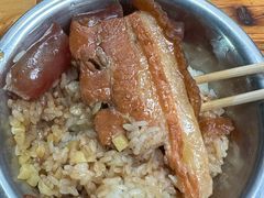 -梁阿婆廿年老牌扣肉糯米饭