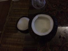 -志龙皇冠吃货椰子铺