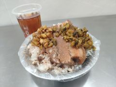-梁阿婆廿年老牌扣肉糯米饭