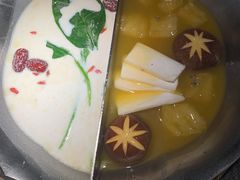 -湊湊火锅·茶憩(上海合生汇店)