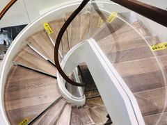 一至二楼旋转楼梯-Peet's Coffee皮爷咖啡(豫园店)