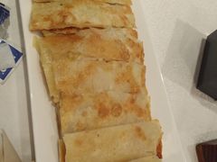 鸡蛋葱花飞饼-大铁勺新津菜(东丽阳光新业广场店)