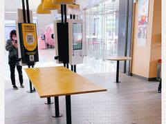 大堂-麦当劳(贵和购物中心B1店)