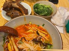 -百春原湖南牛肉粉(百联世纪店)