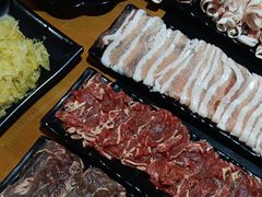 -果松木炭酸菜铜火锅·外婆参鸡汤