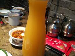 -沪小二炭火蛙锅(淮海中路美食不夜城店)