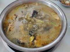 酸菜鱼锅-世荷自助梭边鱼火锅城(香山店)