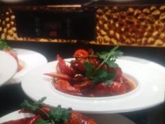 -雍容荟帝王蟹活龙虾展台自助(IFS黑金店)