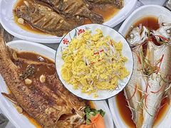 -丹水桥地锅鱼·翘嘴鲌·地方特色全鱼宴(丹江口大坝店)