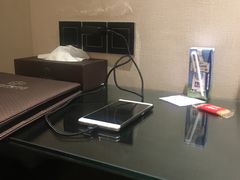 -红方格精致酒店(泸州金融中心万象汇店)