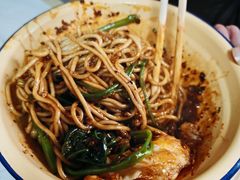 素椒炸酱面-岳记老成都三味面