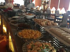 -荣誉国际酒店-云顶旋转餐厅