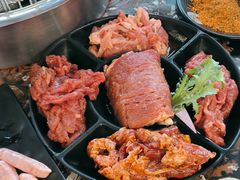 -啊美丽炭火烤肉(滑翔一店)