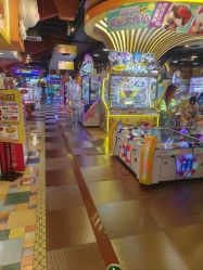 -卡通尼乐园(宝山龙湖天街店)