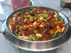 土鸡烧板栗-甜阿姨·天台花园私房菜(万松园店)