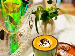 -潮一不贰·法式甜品·生日蛋糕·西式简餐(外滩店)