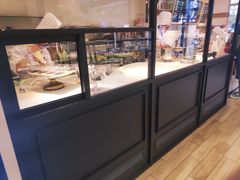 面包甜点陈列柜-味多美(民星路店)