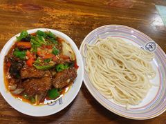-歹歹的加个面过油肉拌面